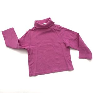 GAP TURTLENECK TOP WITH SIDE BUTTONS ON THE SIDE